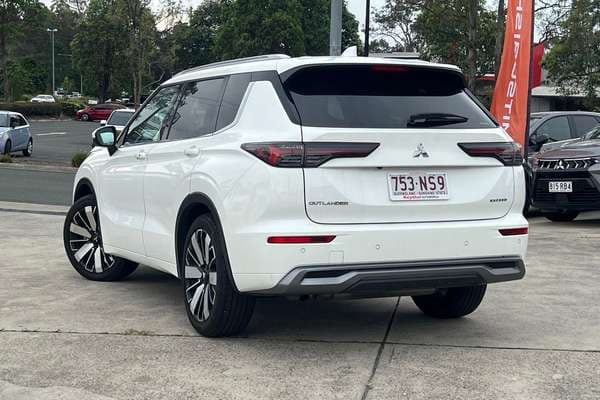 2025 Mitsubishi Outlander